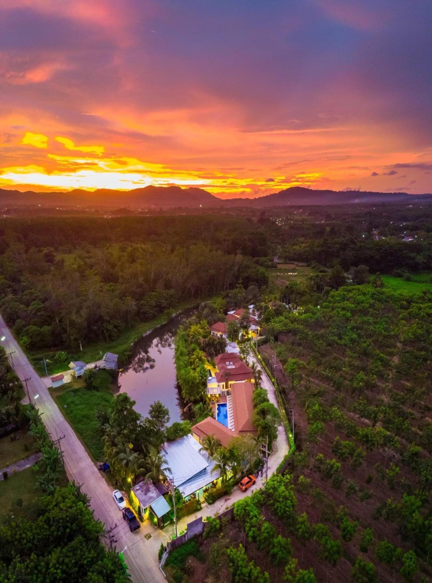 De Palm Poolvilla Phuket * Ban Chin Tham Mai
