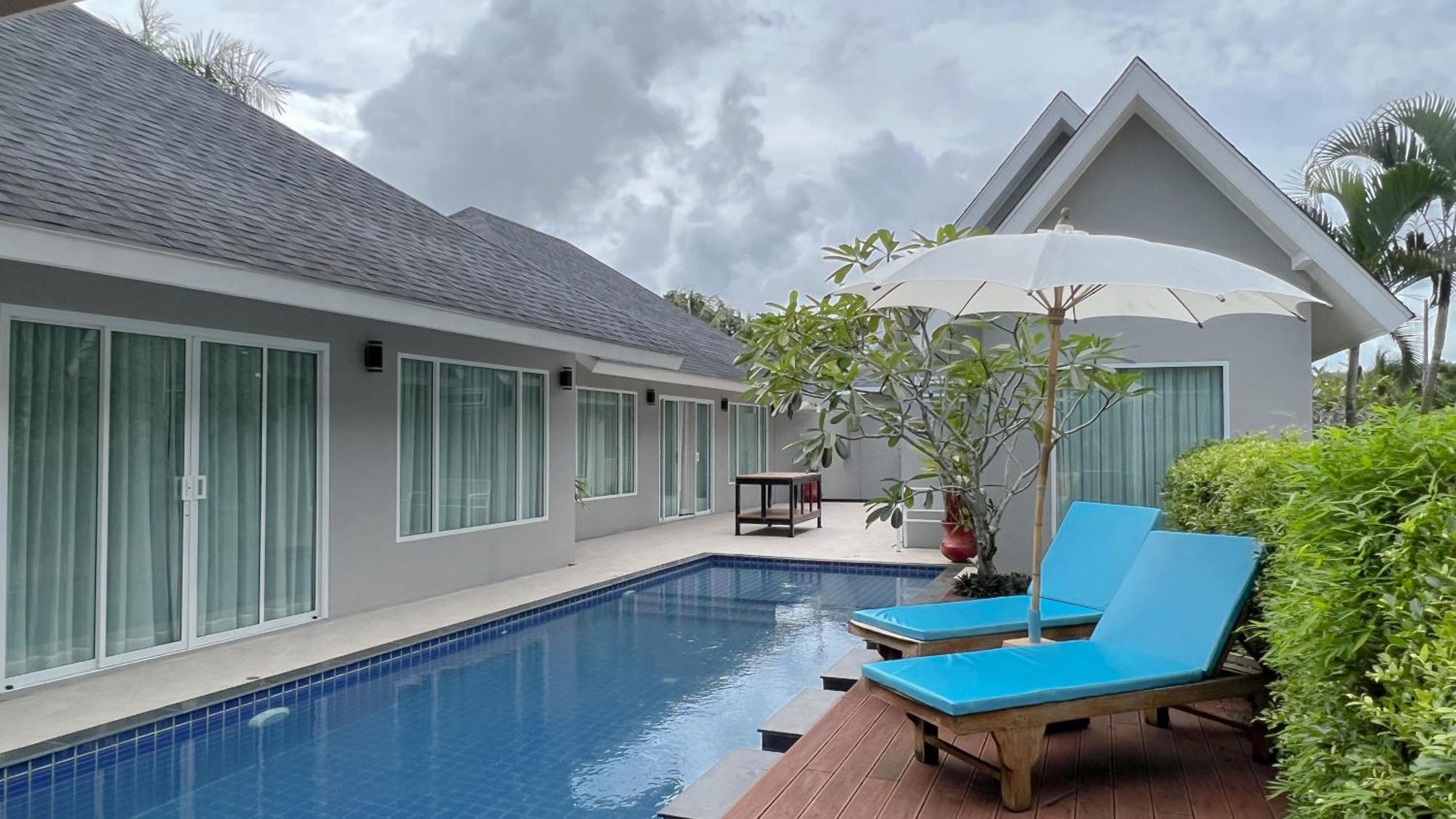De Palm Pool * Ban Chin Tham Mai